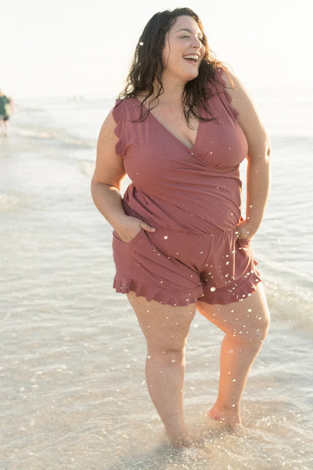 Agnie – Ruffled swimsuit with bust support