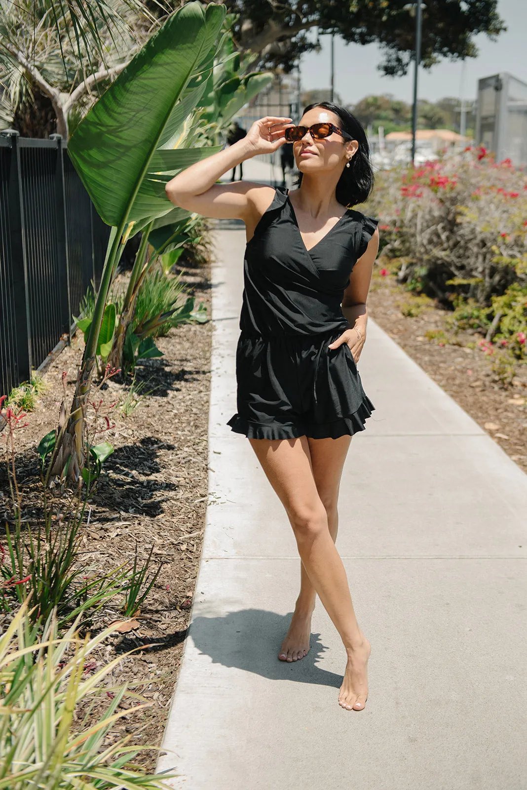 Agnie – Ruffled swimsuit with bust support