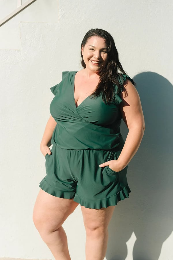 Agnie – Ruffled swimsuit with bust support